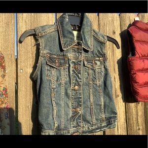 Abercrombie kids vest jean